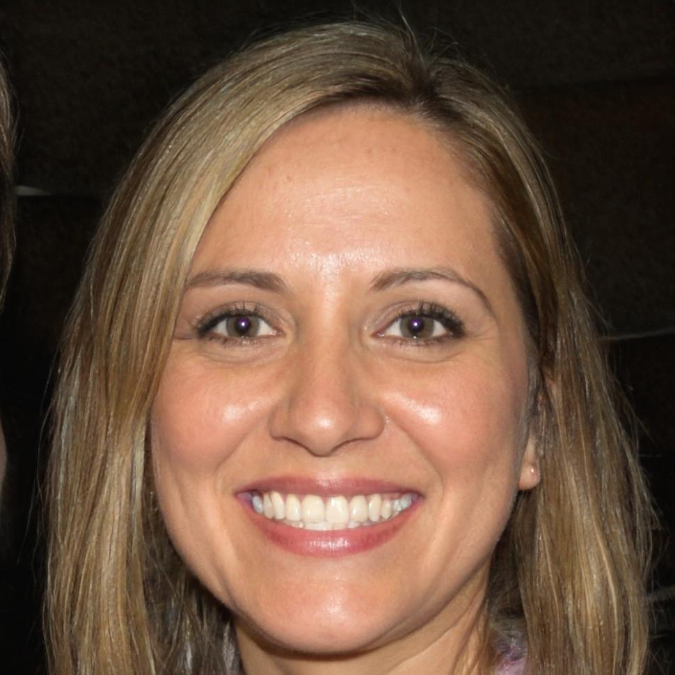 Elena Martín Vega